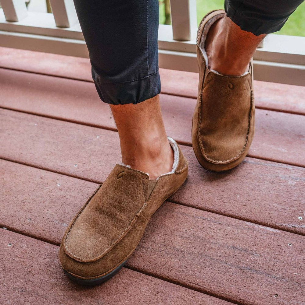 Beige OluKai Kīpuka Hulu Men's Slippers | 32197-WESY