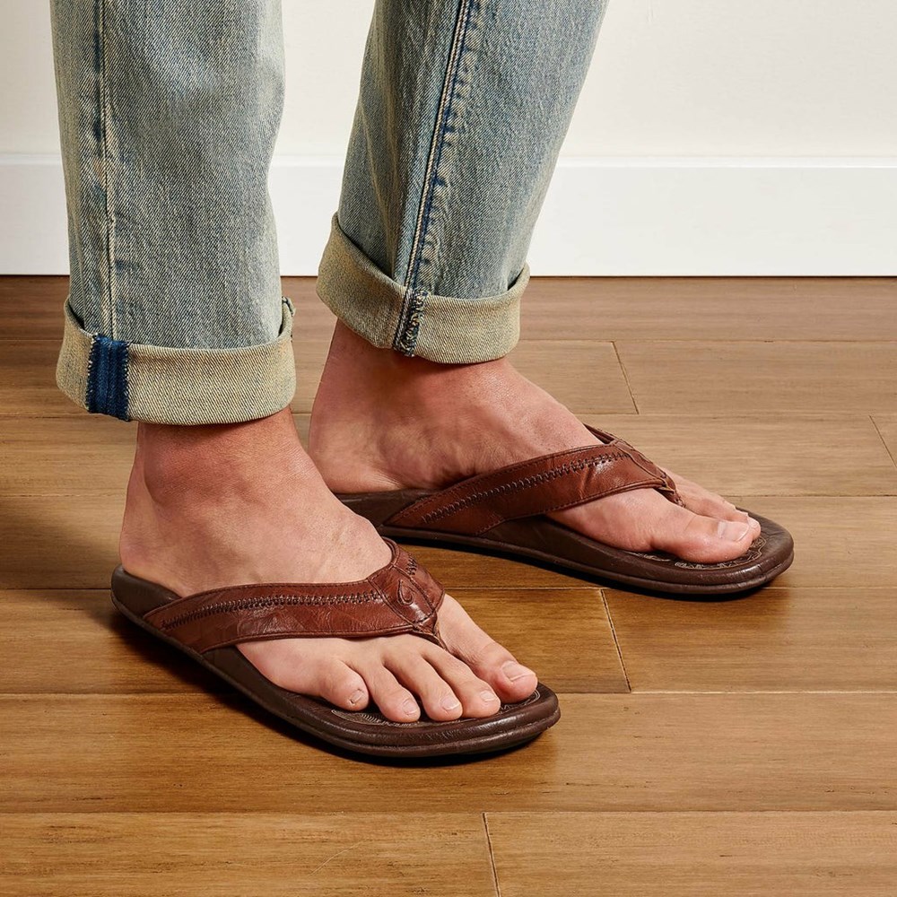 Brown OluKai Hiapo Men's Sandals | 57439-ZJME