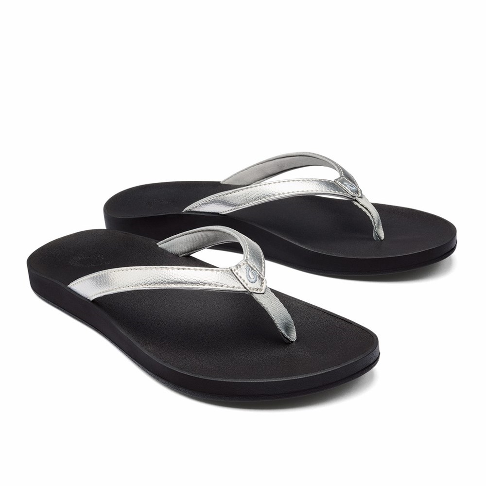 Silver / Black OluKai Puawe Women's Sandals | 16497-UQTZ