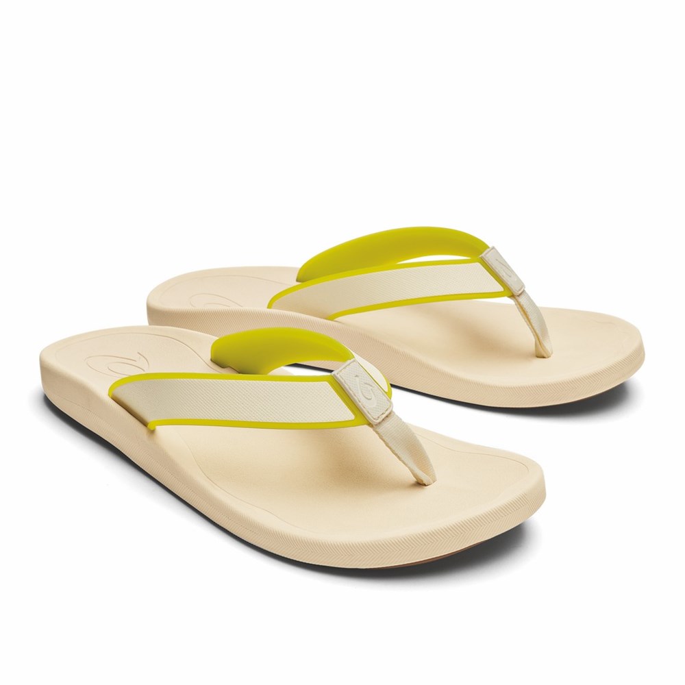 White OluKai Kōko‘o Men's Sandals | 37856-ZLUT